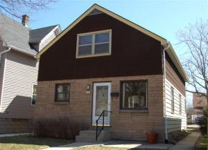 1116 S 61st St, West Allis, WI 53214