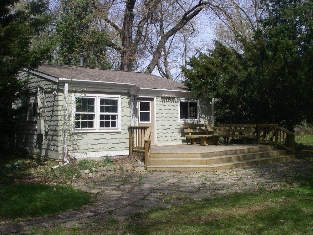 6116 N Sunny Point Ln., Glendale, WI 53209