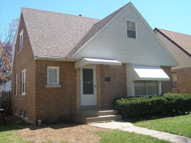 4468 N 21st St, Milwaukee, WI 53209