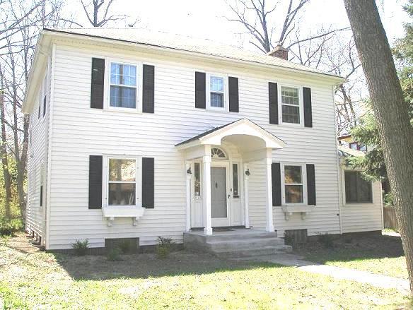 2023 E Olive St, Shorewood, WI 53211