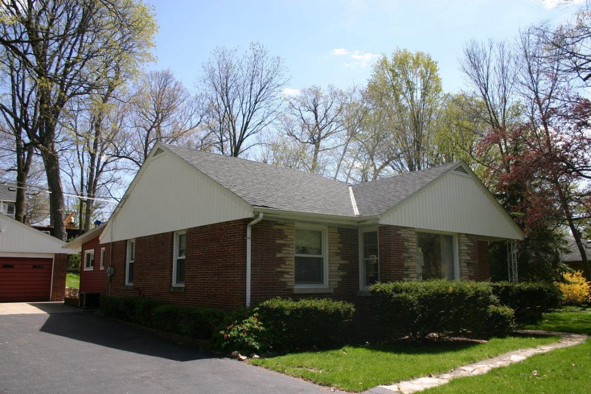 1334 N 123rd St., Wauwatosa, WI 53226