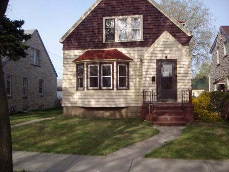 4825 N 41st St, Milwaukee, WI 53209