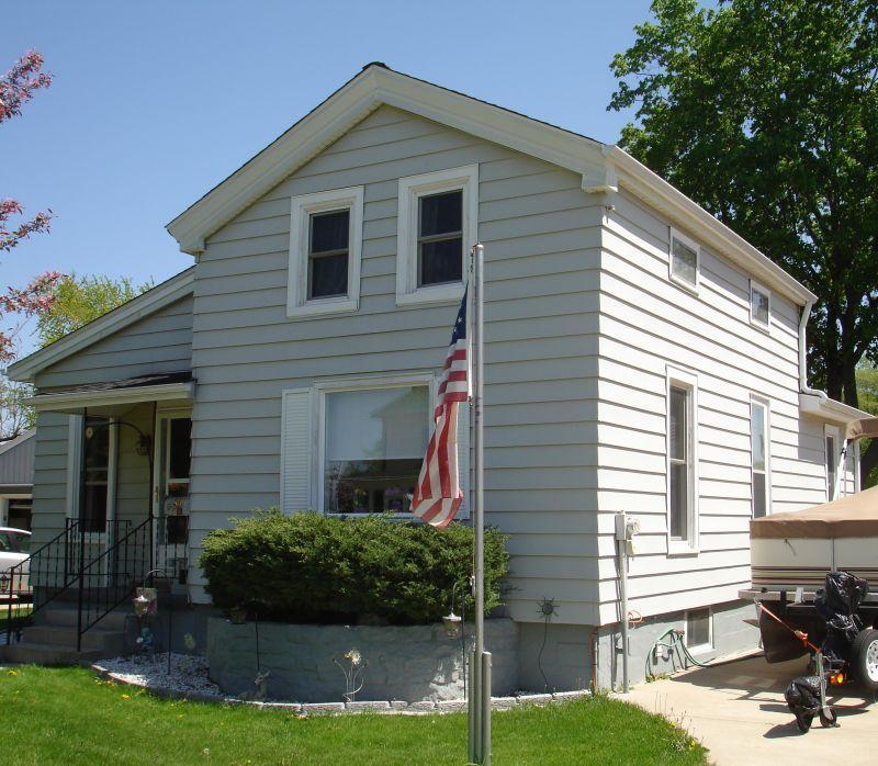 431 S Lyman St., Oconomowoc, WI 53066
