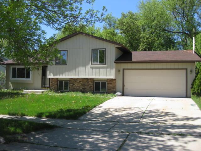 1806 Harris-highland Dr, Waukesha, WI 53188