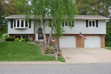 621 N 14th Ave, Onalaska, WI 54650