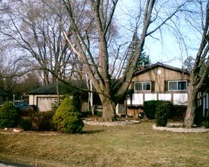 6147 N Wampum Dr, Menomonee Falls, WI 53051