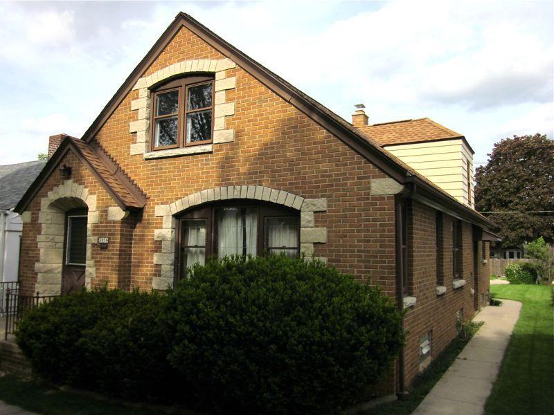 3036 S 39th St, Milwaukee, WI 53215