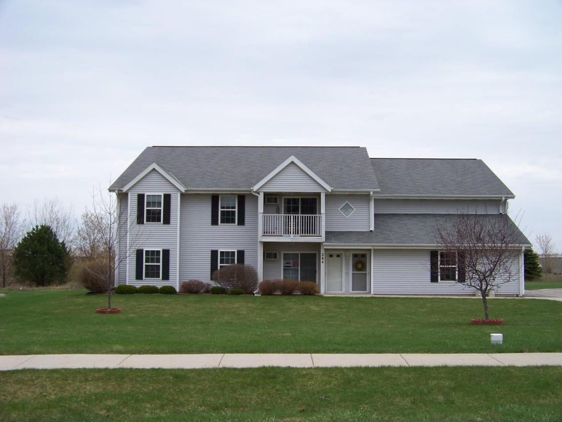 284 Minz Park #5, West Bend, WI 53095