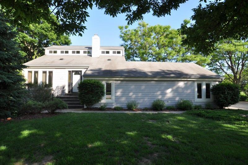 N23W22236 Cedarwood Ct, Pewaukee, WI 53186