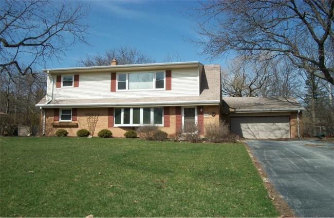 10202 W Denis Ave, Hales Corners, WI 53130
