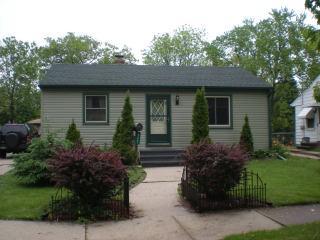 4047 31st Ave, Kenosha, WI 53144