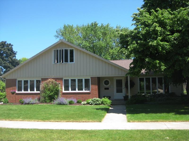3425 N Wisconsin St, Racine, WI 53402