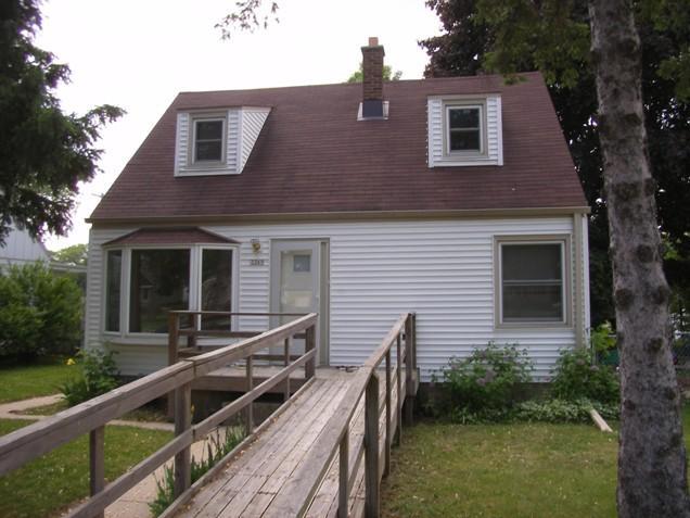 3369 N 85th St, Milwaukee, WI 53222