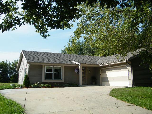 414 Prairie View, North Prairie, WI 53153