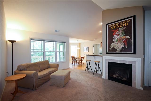 9370 S Cobblestone Way #A, Franklin, WI 53132