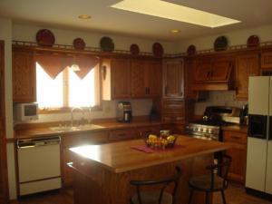W229S5173 Hunter's Hollow, Waukesha, WI 53189