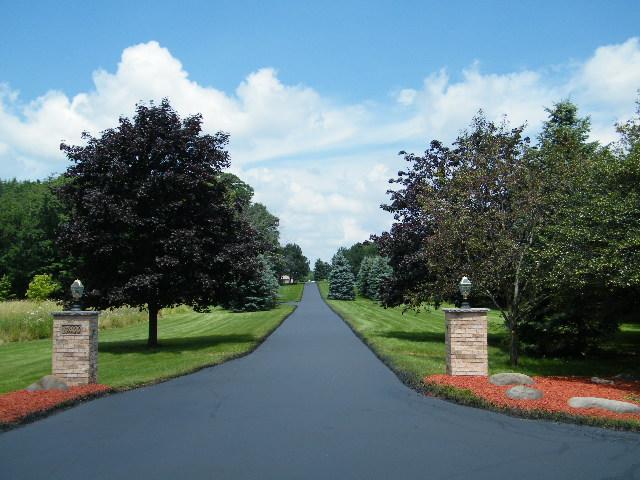 17400 W Small Rd, New Berlin, WI 53146