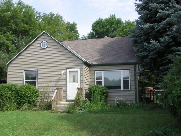 1316 E Drexel Ave, Oak Creek, WI 53154