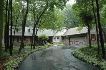 14595 Woodridge Cir, Brookfield, WI 53005