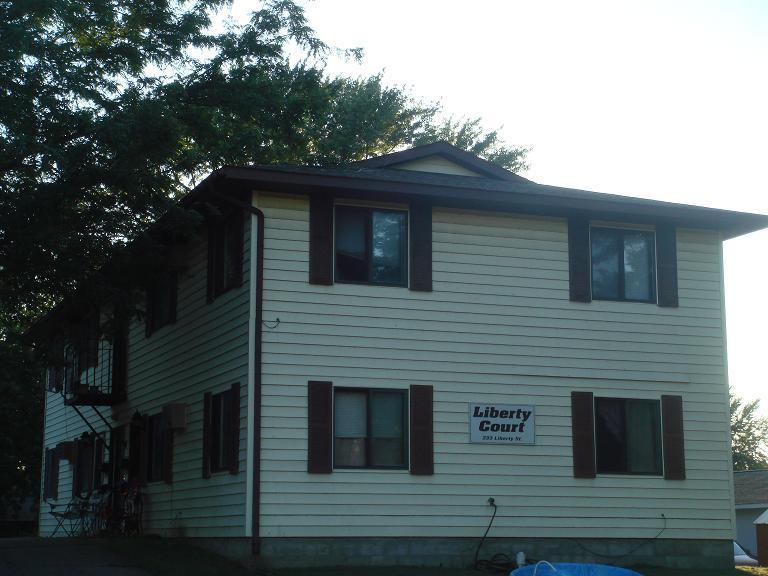 233 Liberty St, La Crosse, WI 54603