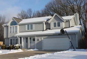 4006 Elaines Way, Hartford, WI 53086