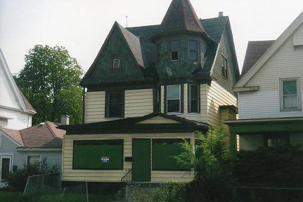 2524 N 27th St, Milwaukee, WI 53210