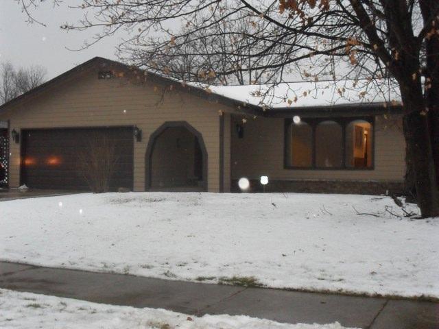 8020 S Waring Dr., Oak Creek, WI 53154