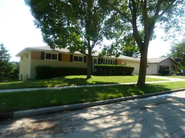 1239 Castle Ave, Sheboygan, WI 53081