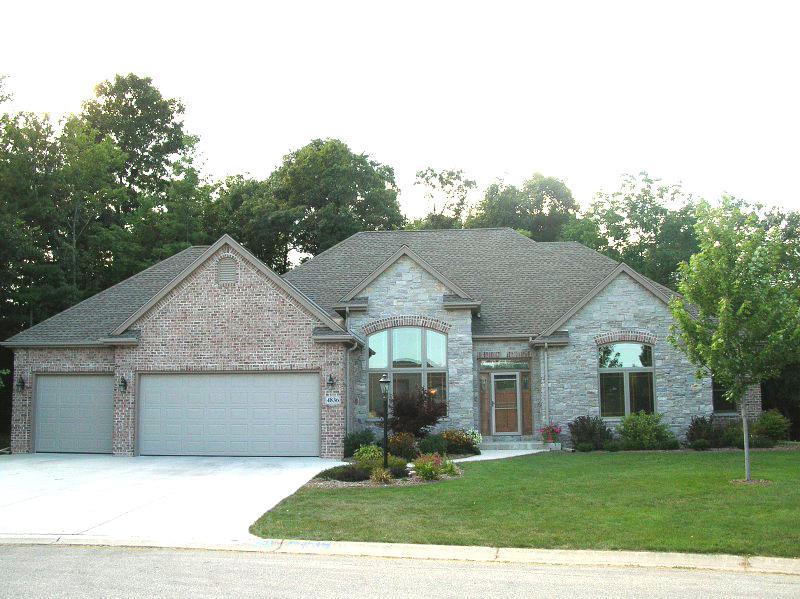 4836 Willow Wood Dr, Mount Pleasant, WI 53403