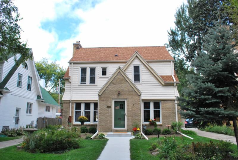 4663 N Morris Blvd, Whitefish Bay, WI 53211