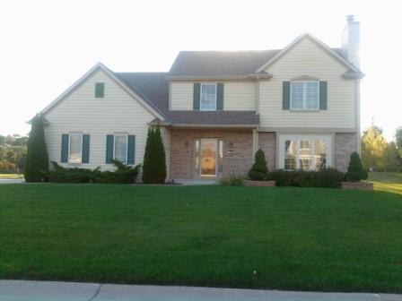 10223 South  Settlers Way, Oak Creek, WI 53154