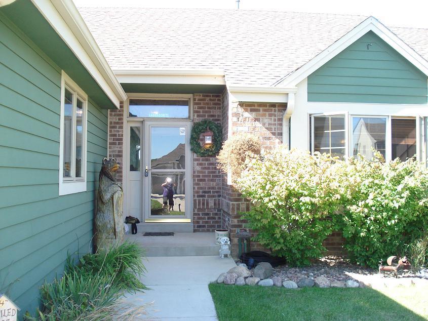 8368 Virginia Cir, Norway, WI 53185