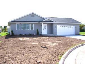 1625 Crane Ct, Sheboygan Falls, WI 53085