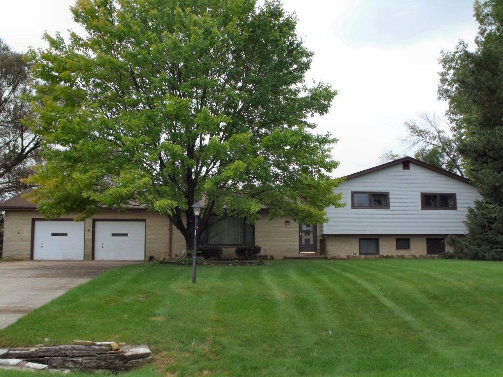 18635 Parkview Dr., Brookfield, WI 53045