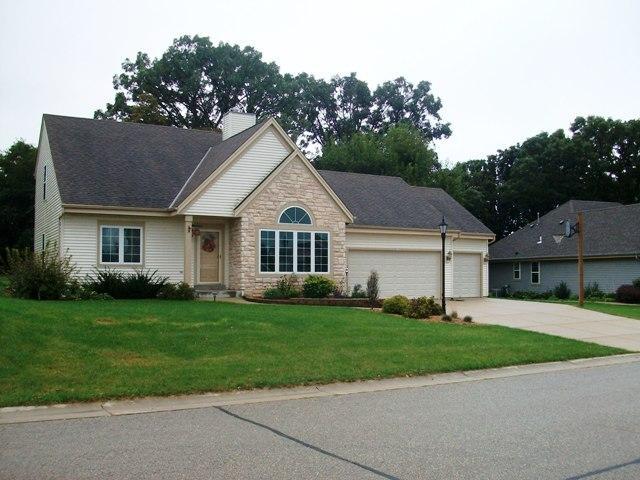 2540 Brittany Ln, East Troy, WI 53120