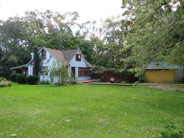 4431 Valley View, Waterford, WI 53185