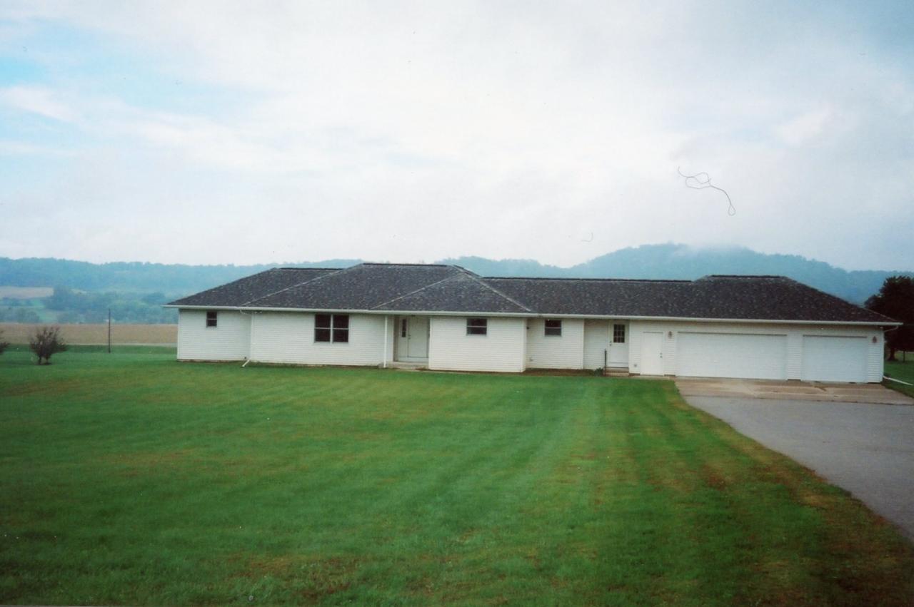 6314 Valley Pl., Onalaska, WI 54636