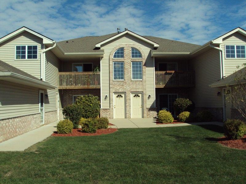 3016 Meyer Ct #5, Mount Pleasant, WI 53406