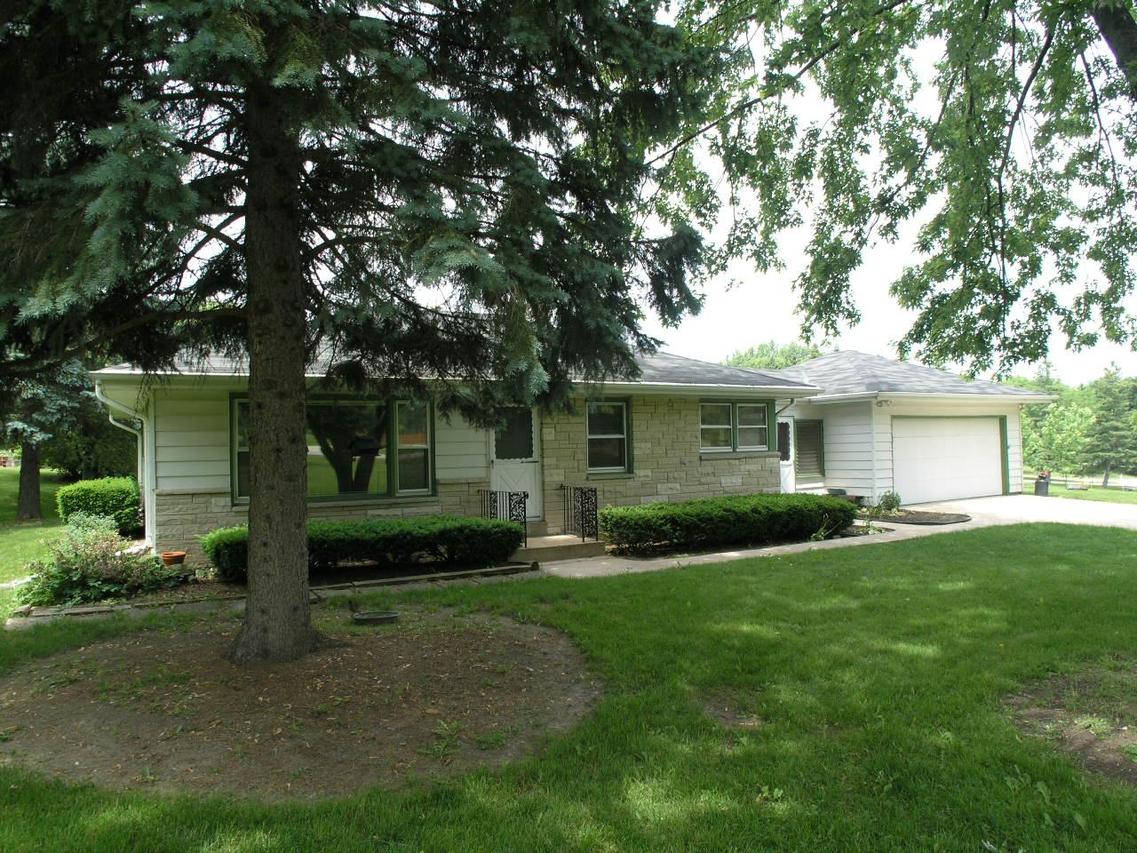 13504 W Green Meadow, New Berlin, WI 53151