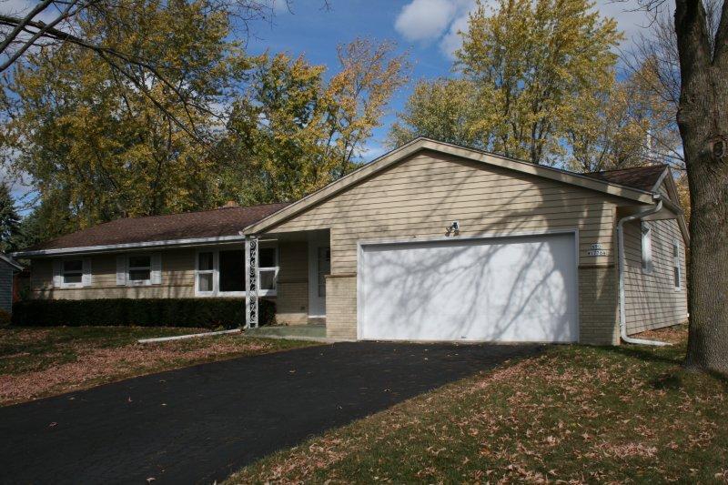 N90W17764 St Stevens Dr, Menomonee Falls, WI 53051