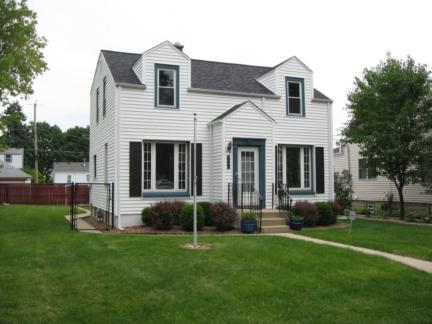 4041 S 1st Pl, Milwaukee, WI 53207
