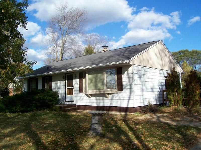 1810 S Sunnyslope Rd., New Berlin, WI 53151