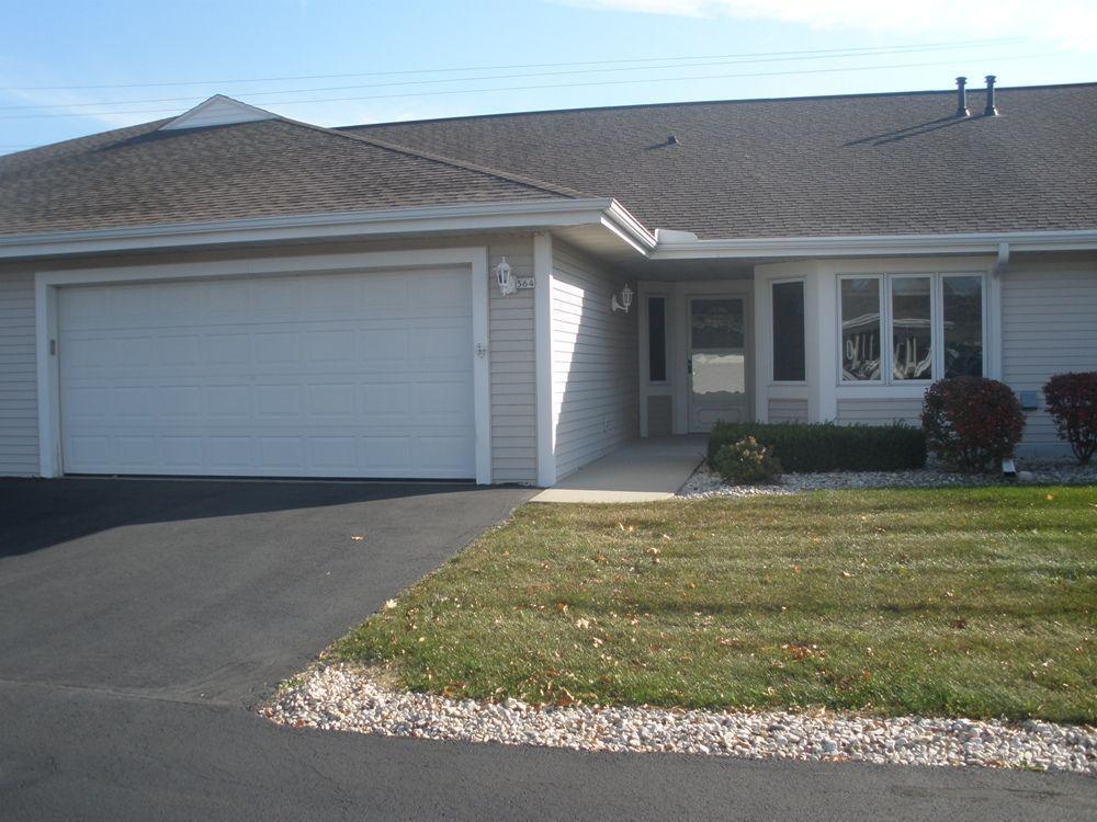 564 Hartford Sq., Hartford, WI 53027