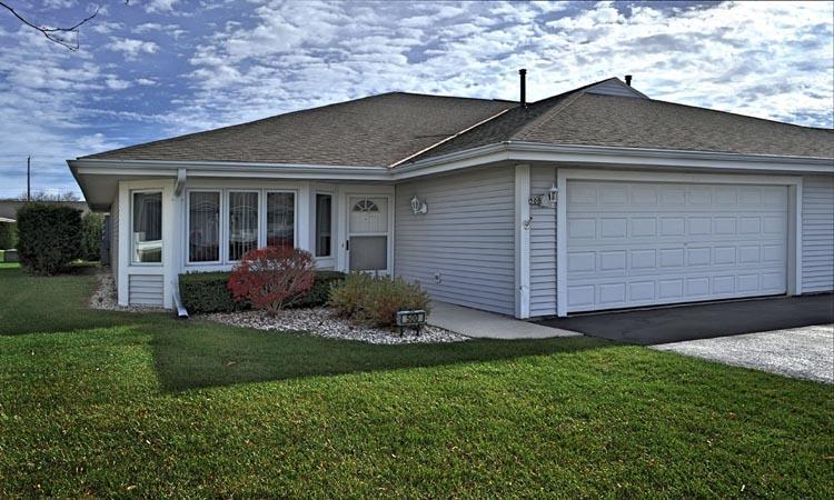 500 Hartford Sq, Hartford, WI 53027