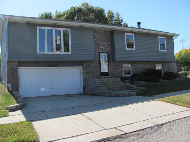 4509 55th St, Kenosha, WI 53144