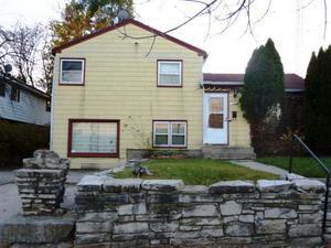 7845 W Fond Du Lac Ave., Milwaukee, WI 53218