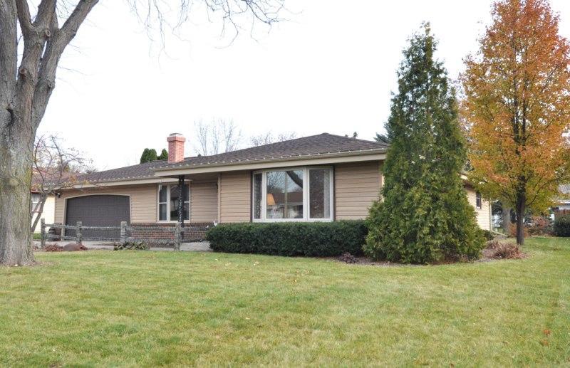 1202 River Park Cir., Mukwonago, WI 53149