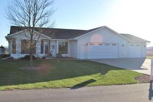 W4153 Ceresa Dr, Hamilton, WI 54669