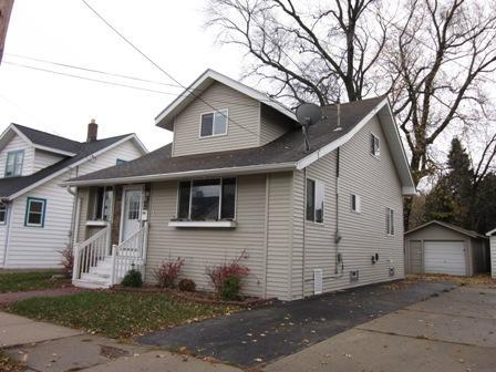 1001 72nd St, Kenosha, WI 53143