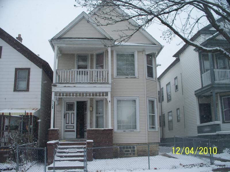 531 N 26th St, Milwaukee, WI 53233